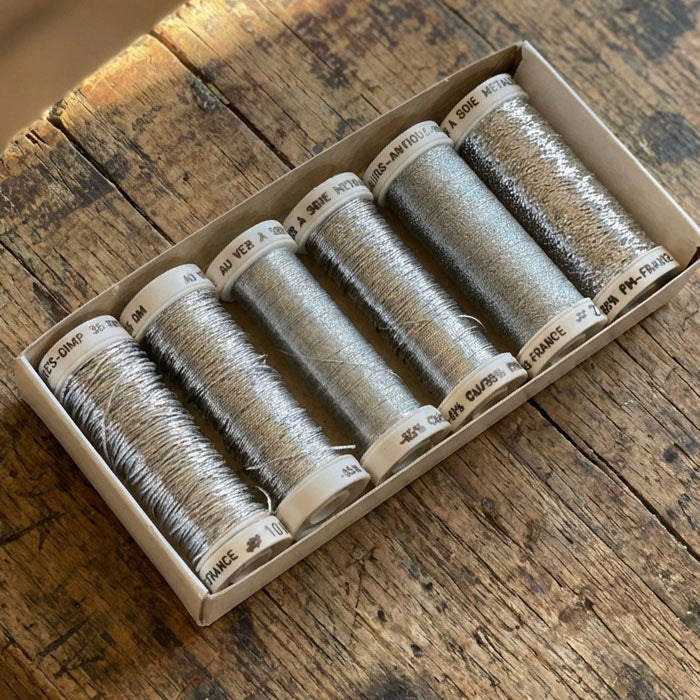 Metallisk broderitråd (6 stk)
