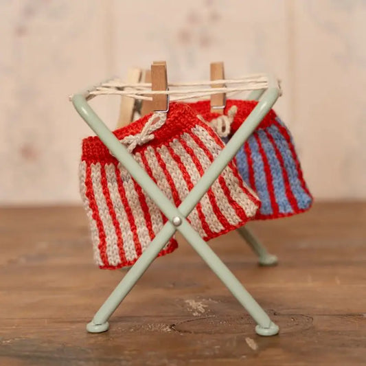 Chez Myrtil: More Seamless Friends to Knit and Love (Vallet)