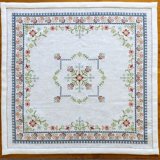 Santorini Floral broderikit