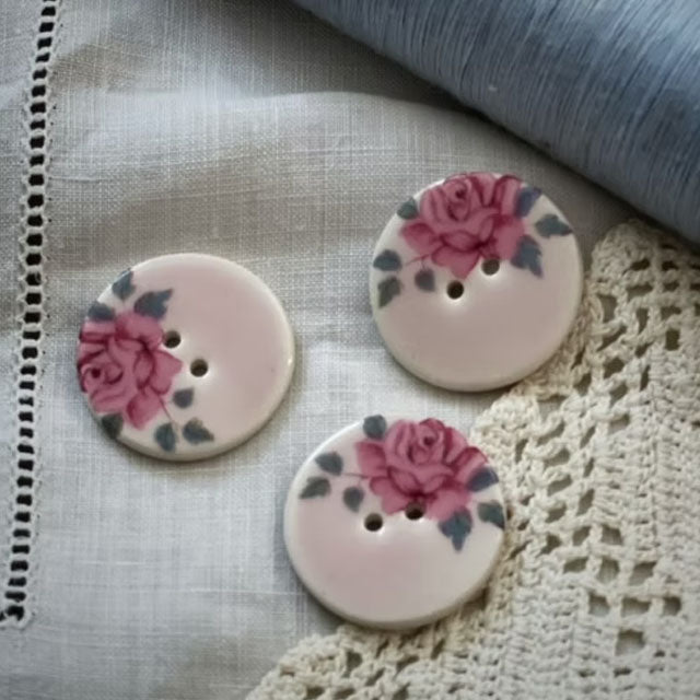 Knapper i keramikk Blomster 22 mm