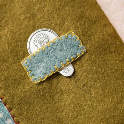 Corinne Lapierre Nåleetui (filt + broderi)