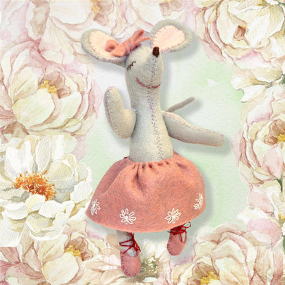Corinne Lapierre Ballettdansermus (filt + broderi)