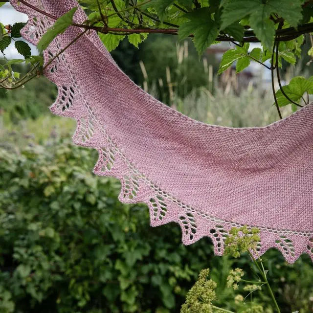 52 Weeks of One-Skein Knits (Laine)
