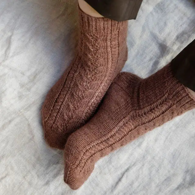 52 Weeks of One-Skein Knits (Laine)