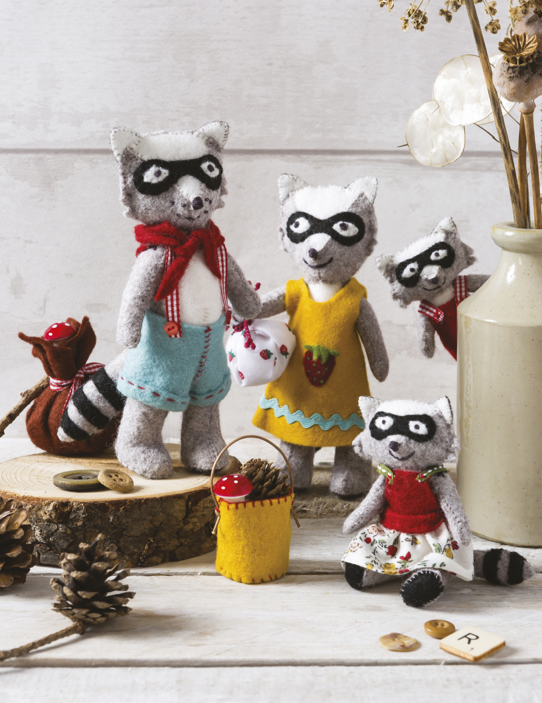 Felt Animal Families (Lapierre)