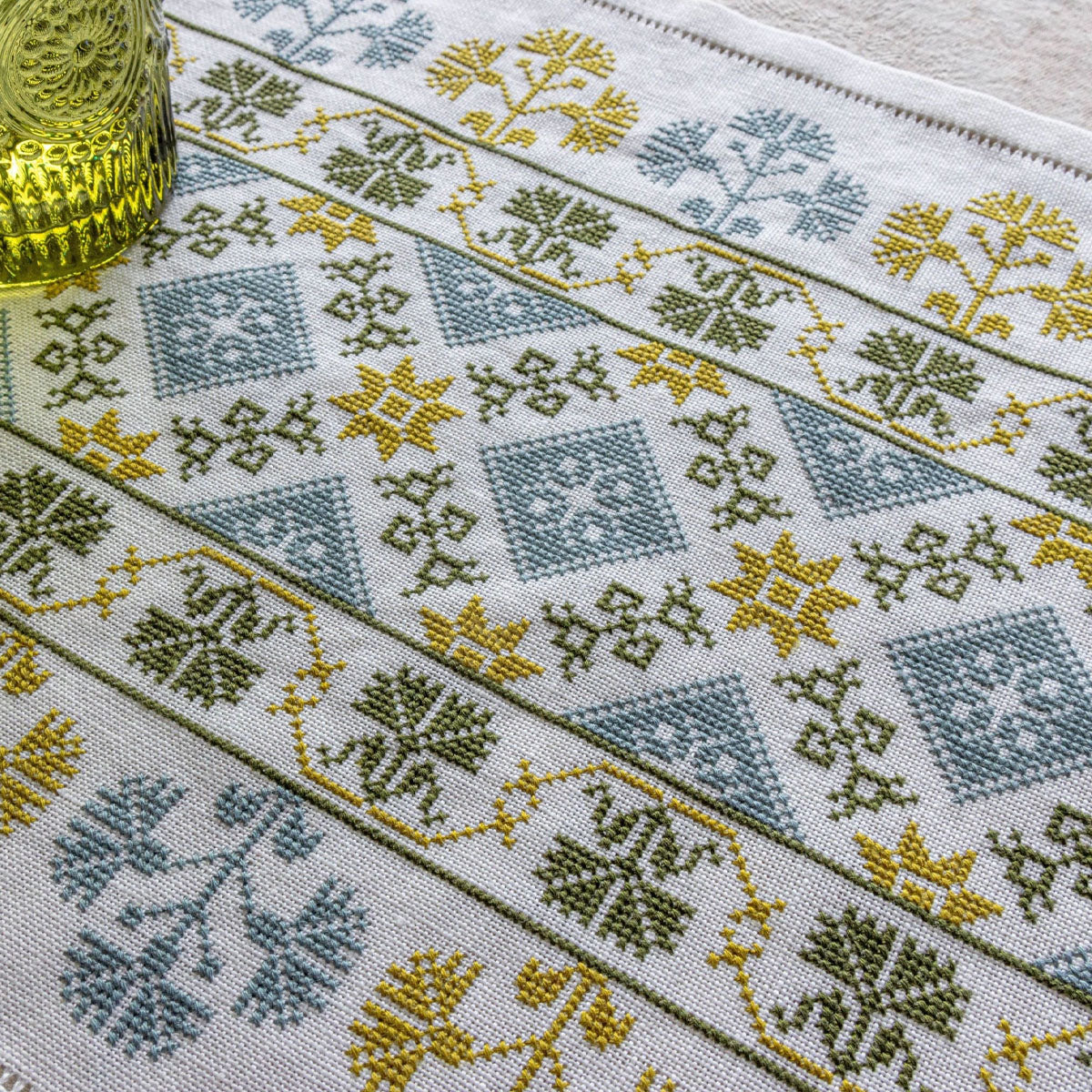 Aegean Arbor broderikit