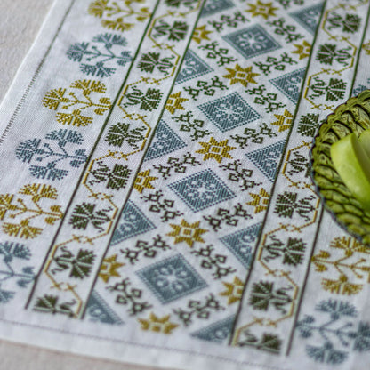 Aegean Arbor broderikit