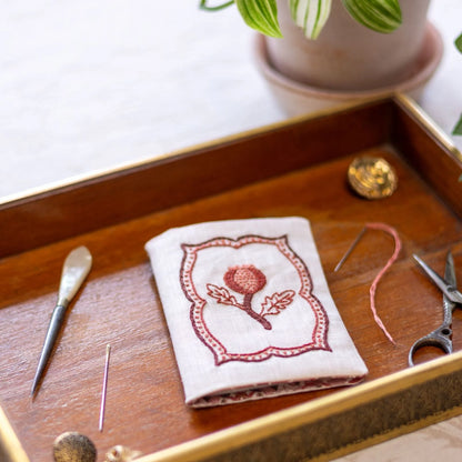 Petite Pom Nåleetui broderikit