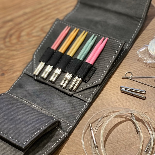 LYKKE Colour startsett korte pinner (9 cm)