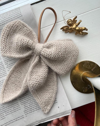 PetiteKnit December Bow onesize