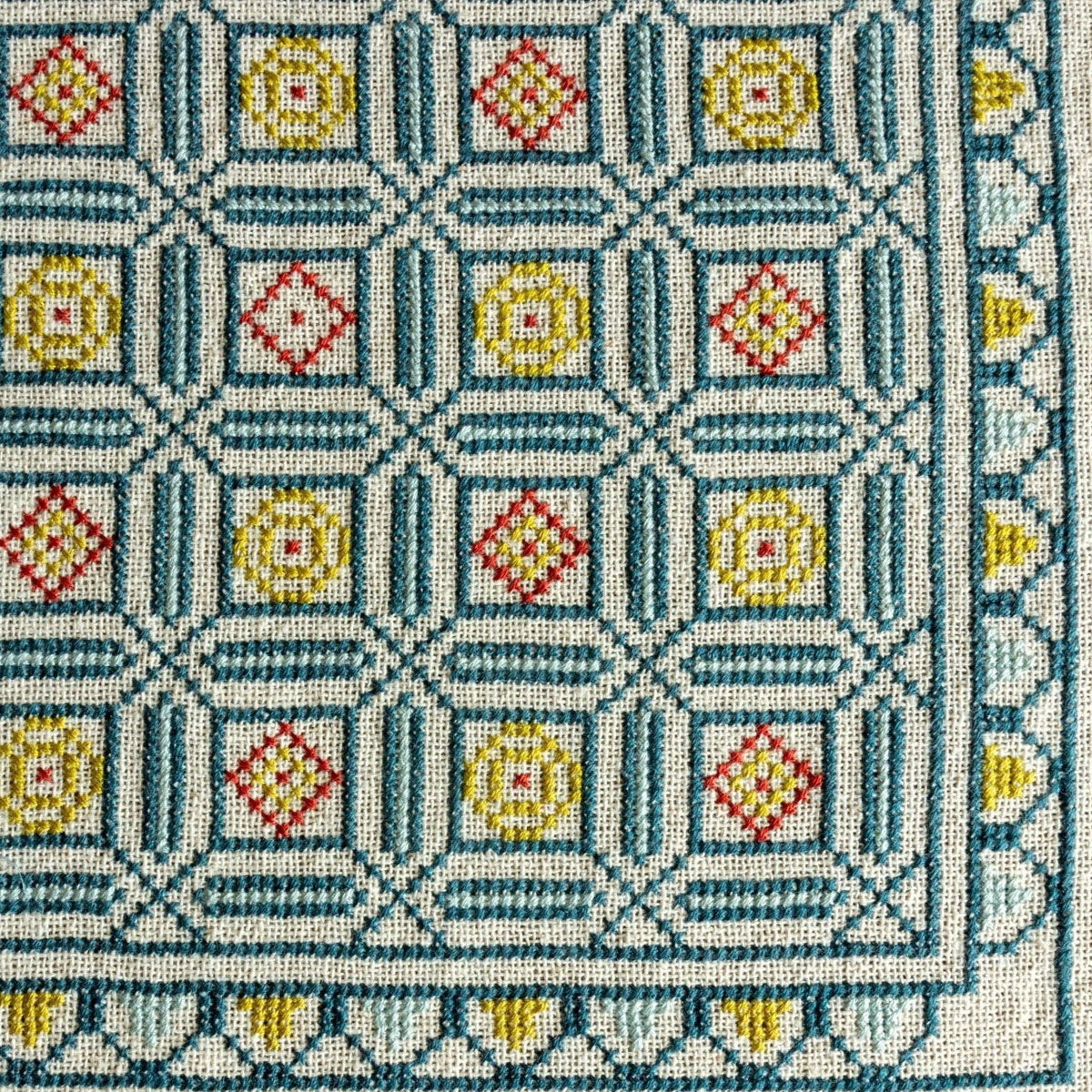 Efimia broderikit