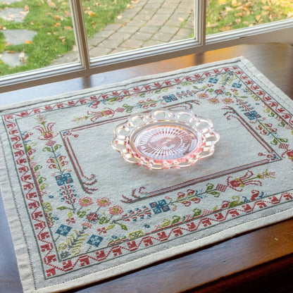 Evangeline Border broderikit