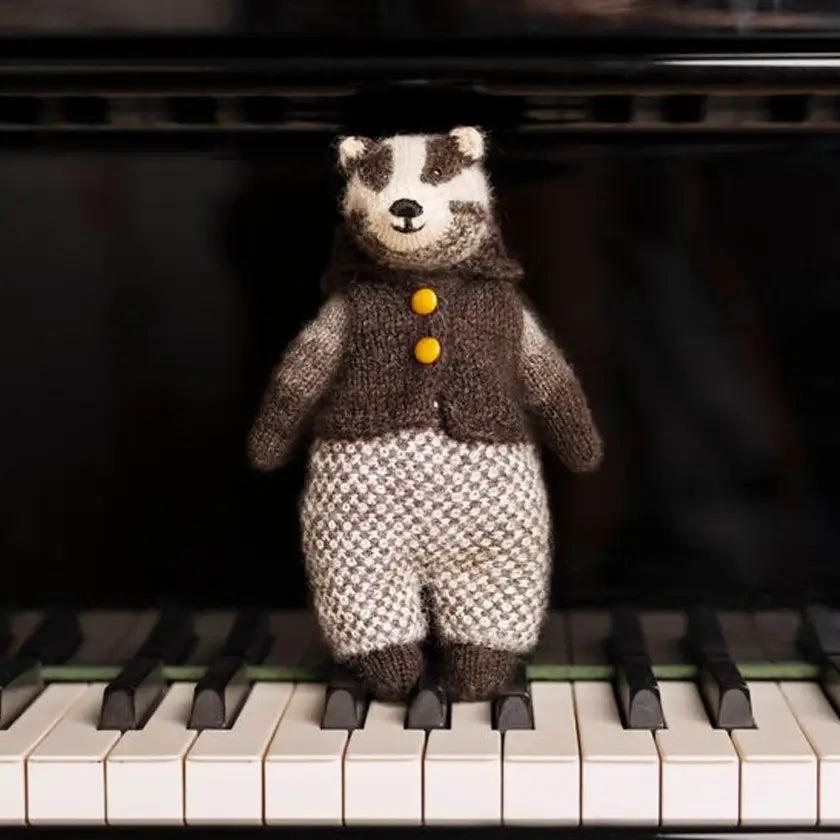 Chez Myrtil: More Seamless Friends to Knit and Love (Vallet)