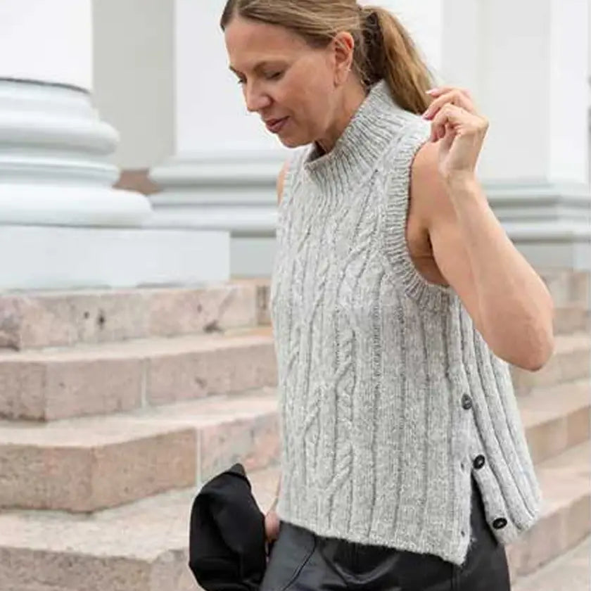 Nordic Chic: Knitting a Modern Wardrobe (Hoimela)