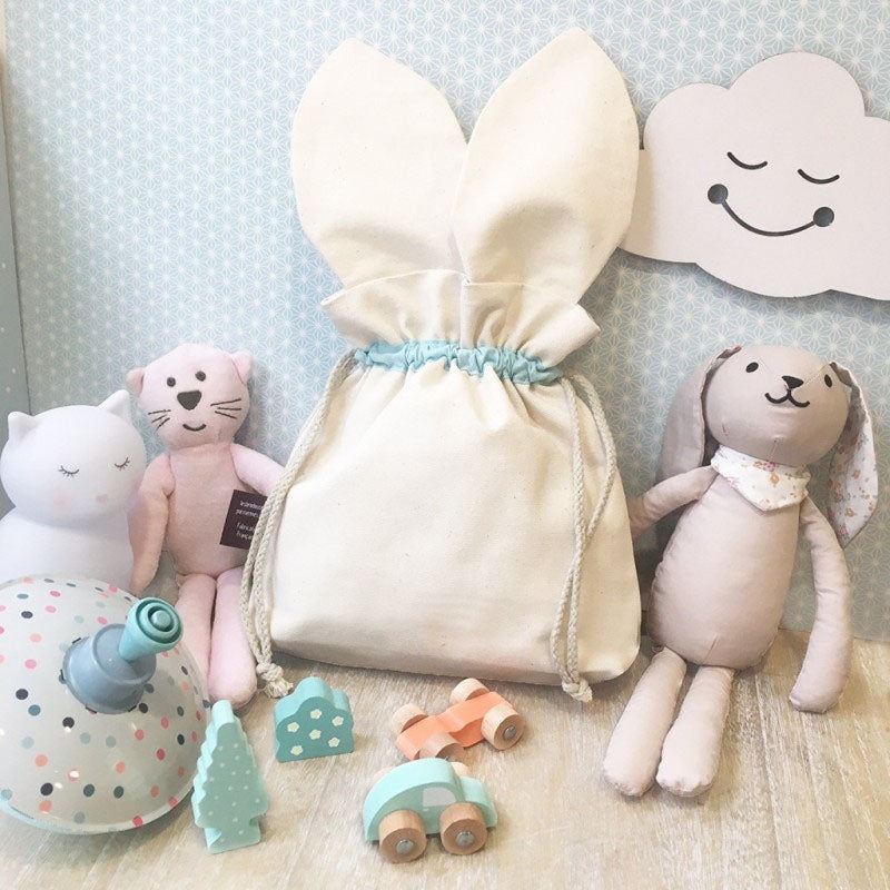 Lapinous (kaninunge) Drawstring Pouch broderikit