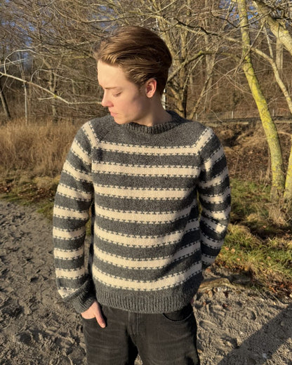 PetiteKnit Key Sweater herre