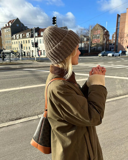 PetiteKnit September Lue liten/stor