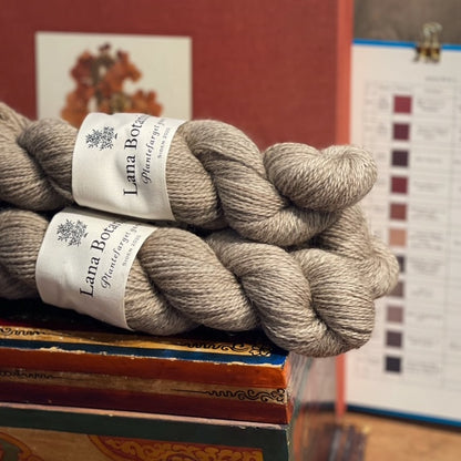 Plantefarget garn: Gotlandsull / Corriedale 50 g