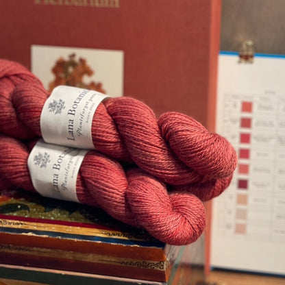 Plantefarget garn: Gotlandsull / Corriedale 50 g
