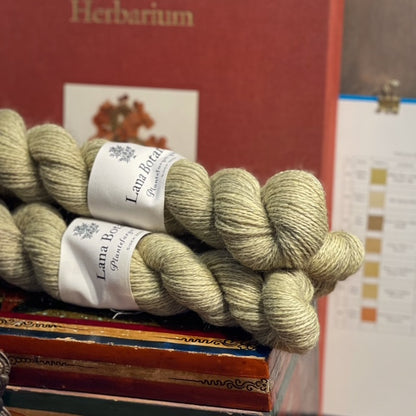 Plantefarget garn: Gotlandsull / Corriedale 50 g