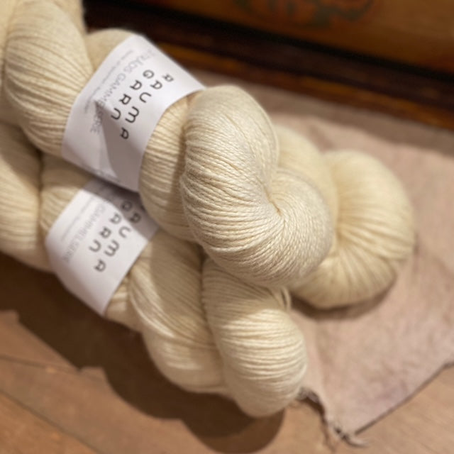 Rauma 2-tråds gammelserie ufarget (100 g)