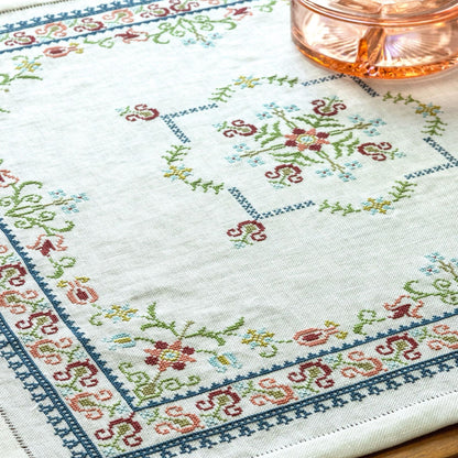 Santorini Floral broderikit