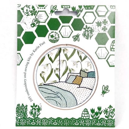 Cream Tea and Lace - Soverom med snøklokker (broderisett)