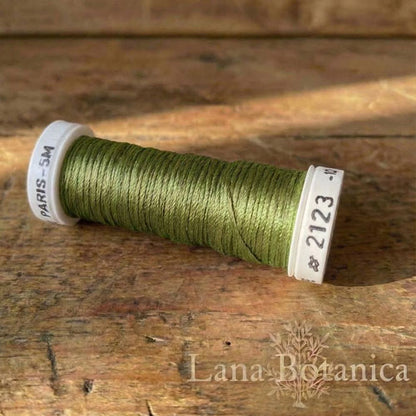Soie de Paris broderitråd 100% silke enkeltfarger