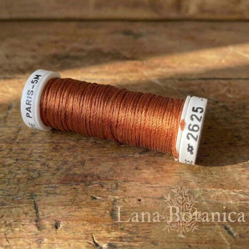 Soie de Paris broderitråd 100% silke enkeltfarger
