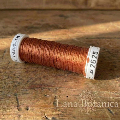 Soie de Paris broderitråd 100% silke enkeltfarger