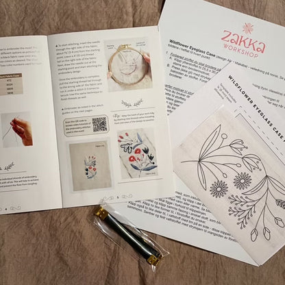 Zakka Workshop: Wildflower Eyeglass Case Kit