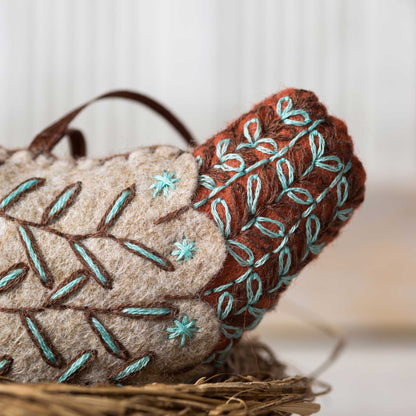 Corinne Lapierre Fransk høne (filt + broderi)