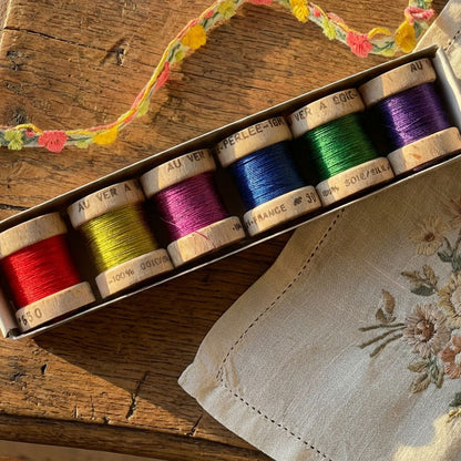 Soie Perlée broderitråd 100% silke sett