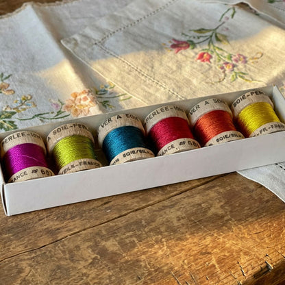 Soie Perlée broderitråd 100% silke sett